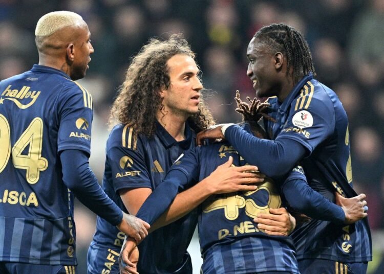 Spor yazarları Zecorner Kayserispor-Fenerbahçe maçını değerlendirdi