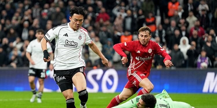 Spor yazarlarından Beşiktaş-Hesap.com Antalyaspor maçı yorumları!