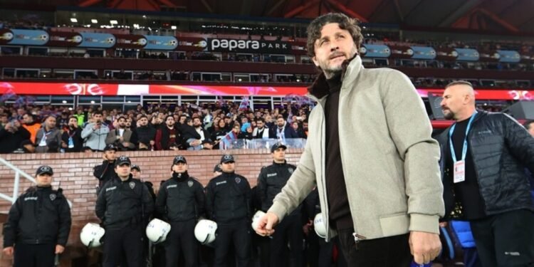 Trabzonspor, Fatih Tekke ile İstanbul takımları önünde iyi grafik sergiliyor!