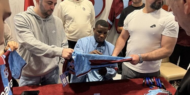 Trabzonspor’da Onuachu: Maçlarımızı kazanıp yolumuza bakmalıyız!