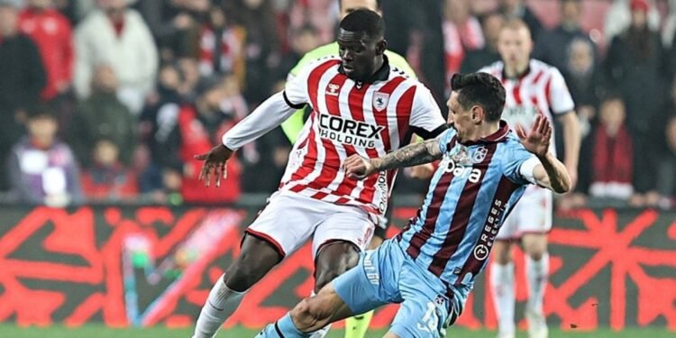 Trabzonspor’dan Stefan Savic’in sağlık durumu hakkında açıklama!