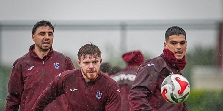 Trabzonspor’un Corendon Alanyaspor mesaisi sürüyor!