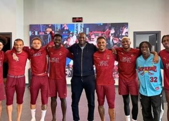 Yaya Toure’den Galatasaray Kemerburgaz Tesisleri’ne ziyaret!
