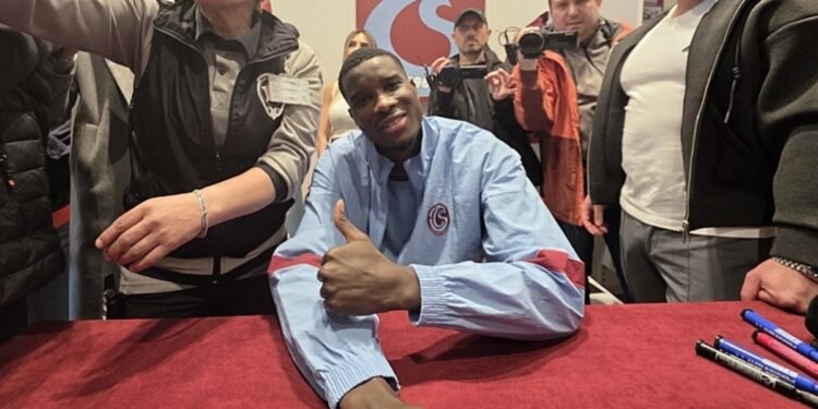 Zirvede olmak önemli