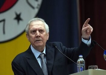 Aziz Yıldırım ‘Başkan adaylığından çekilecek’ iddialarına yanıt verdi!