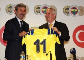 Aziz Yıldırım’dan Aykut Kocaman resti!