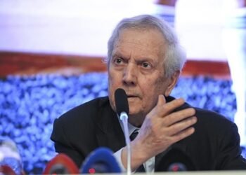 Aziz Yıldırım’dan transfer açıklaması: 2 forvet alacağım