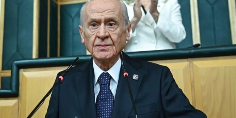 Bahçeli’de kutlama mesajı