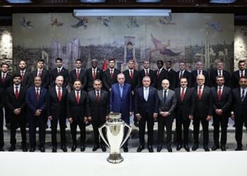 Başkan Recep Tayyip Erdoğan şampiyon Galatasaray’ı kabul etti