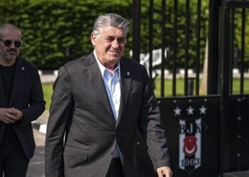 Beşiktaş Başkanı Serdal Adalı UEFA Başkanı Aleksander Ceferin ile buluştu