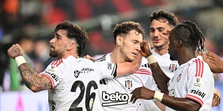 Beşiktaş, deplasmanda Gaziantep FK’yi mağlup etti!