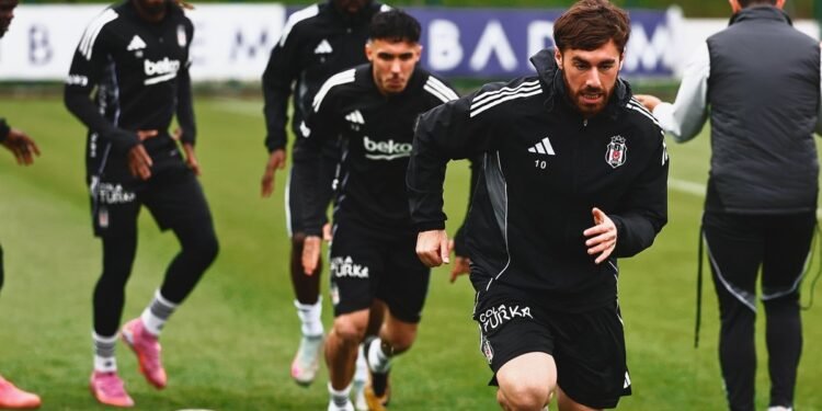 Beşiktaş Tümosan Konyaspor mesaisini tamamladı!