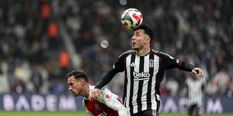 Beşiktaş’ta Emirhan Topçu şoku!