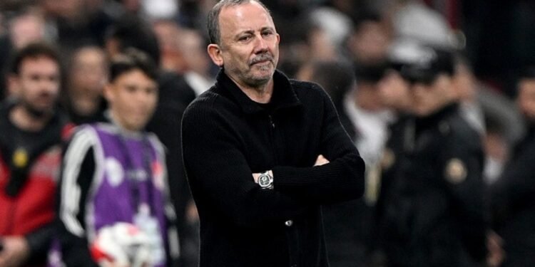Beşiktaş’ta Sergen Yalçın gelişmesi! Başarısız tablo sonrası…