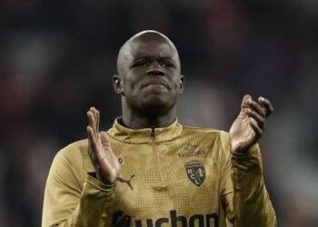 Beşiktaş’tan Fenerbahçe’ye Malang Sarr çalımı!