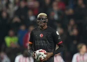 Dünya devinin hocasından Osimhen raporu! Transferde flaş gelişme