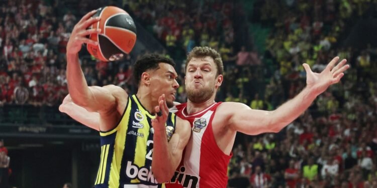F.Bahçe Beko, Atina’da yıkıldı!