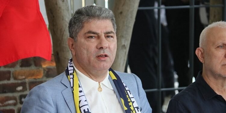 Fenerbahçe Başkan Adayı Hakan Safi Fethiye’de kongre üyeleri ve taraftarlarla buluştu
