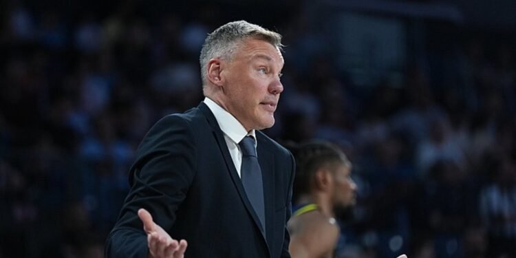Fenerbahçe Beko’da Sarunas Jasikevicius: Felaket bir oyun ortaya koyduk!