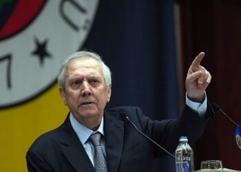 Fenerbahçe camiasından Aziz Yıldırım’a adaylık baskısı!