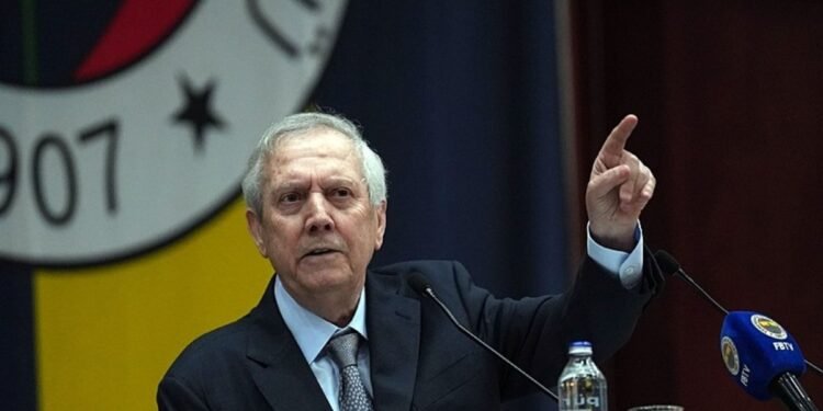 Fenerbahçe camiasından Aziz Yıldırım’a adaylık baskısı!