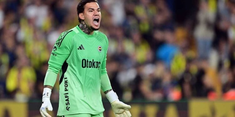 Fenerbahçe yeni kalecisini buldu! Ederson’un yerine gelecek isim…