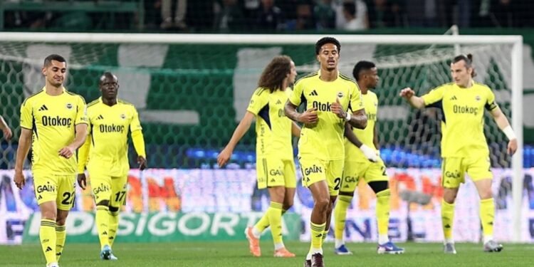 Fenerbahçe’de 3 isim İkas Eyüpspor maçında yok!