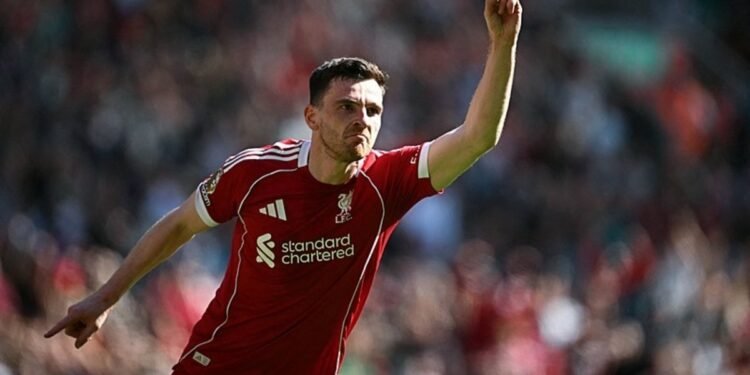 Fenerbahçe’de transfere seçim engeli! Andrew Robertson…
