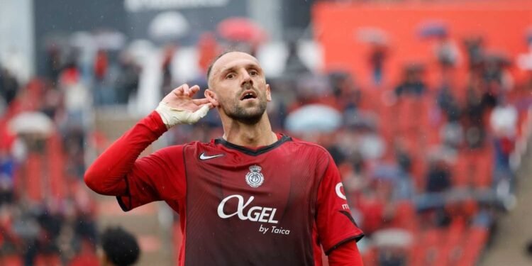 Fenerbahçe’de Vedat Muriqi imzaya hazır! Sözleşme süresi…