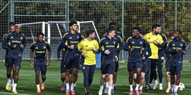 Fenerbahçe’de yıldız isme 22 milyon Euro’luk resmi teklif!