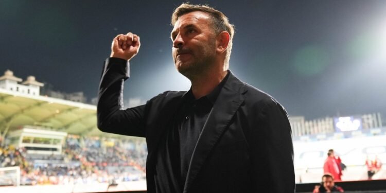 Fenerbahçe’nin eski yıldızı Galatasaray’a! Transferde ses getirecek hamle
