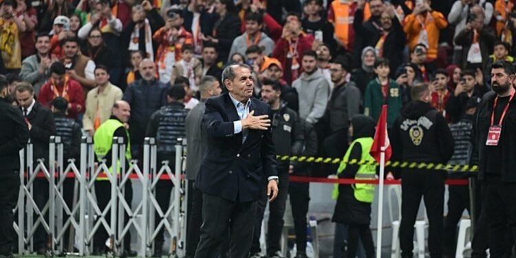 Galatasaray Başkanı Dursun Özbek: 27. şampiyonluğa hazır mısınız?