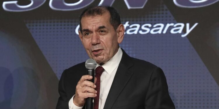Galatasaray Başkanı Dursun Özbek dili sürçtükten sonra böyle tepki verdi! “36. şampiyonluk…”
