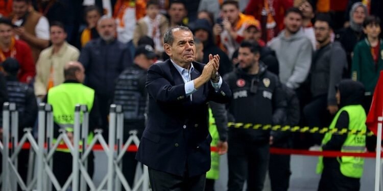 Galatasaray Başkanı Dursun Özbek’ten takıma muhteşem prim!
