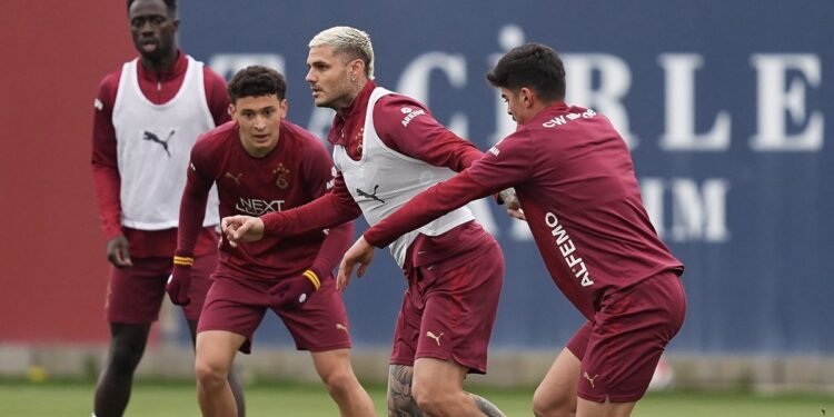 Galatasaray, Hesap.com Antalyaspor maçı hazırlıklarına başladı