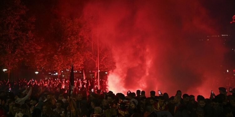 Galatasaray resmi sosyal medya hesabından kutlamalara ilişkin bir duyuru yayınladı