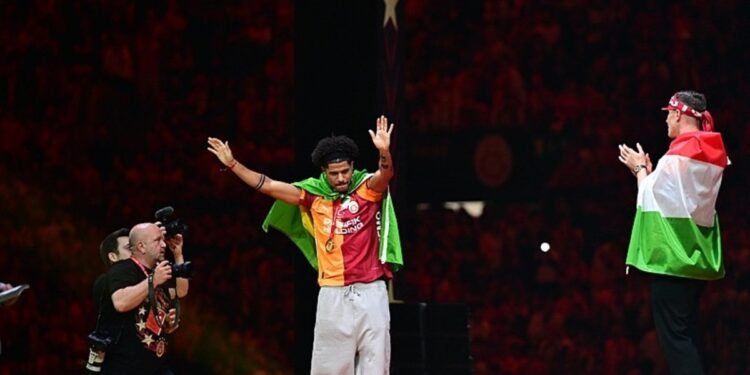 Galatasaray’a Sara piyangosu! Premier Lig ekibi kesenin ağzını açacak