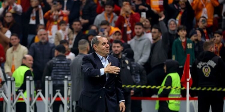 Galatasaray’da başkanlık için tek isim: Dursun Özbek ve yönetim kurulu listesi belli oldu