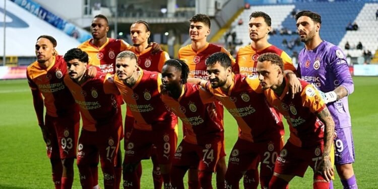 Galatasaray’da flaş karar! 3 isimle yola devam edilmeyecek