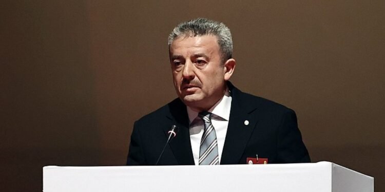 Galatasaray’da İbrahim Hatipoğlu görevinden istifa etti!