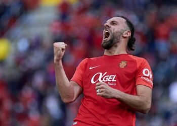 Galatasaray’da Muriqi ısrarı! Okan Buruk yönetimden özellikle istedi