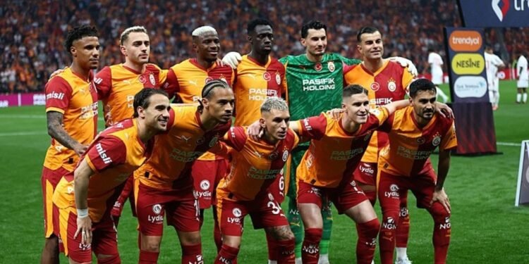 Galatasaray’da Okan Buruk o futbolcunun ayrılığına izin vermedi!