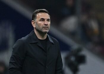 Galatasaray’da Okan Buruk’tan yıldız isme uyarı!