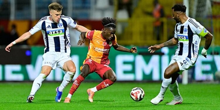 Galatasaray’da Renato Nhaga için flaş karar! Gelecek sezon…