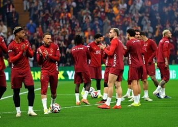 Galatasaray’da yaprak dökümü başlıyor! 16 futbolcu birden…