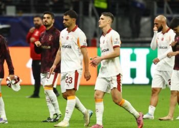 Galatasaray’da yıldız isme transferde Fulham kancası!