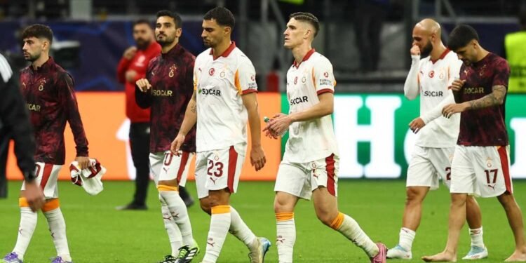 Galatasaray’da yıldız isme transferde Fulham kancası!