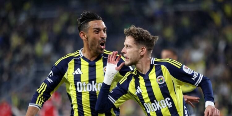 Galatasaray’dan eski Fenerbahçeli yıldıza transfer kancası! Bu hamle çok konuşulur