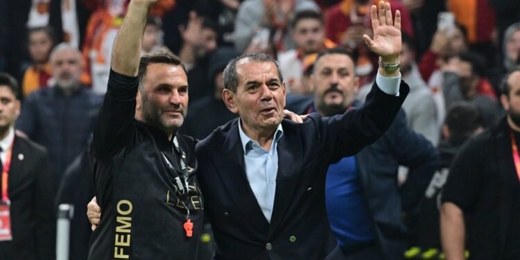 Galatasaray’dan Okan Buruk kararı! Canlı yayında açıklandı