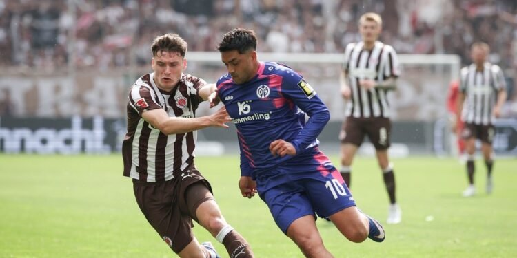 Galatasaray’ın orta sahası Bundesliga’dan: Nadiem Amiri!